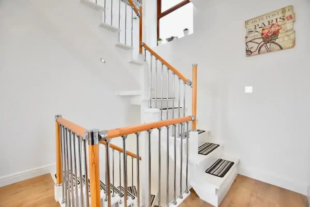Luxury Apartment Near Canning Town- Free Parking Londra Birleşik Krallık