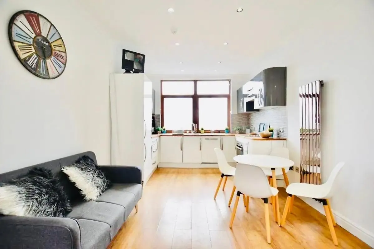 Luxury Apartment Near Canning Town- Free Parking Londra 0*,  Birleşik Krallık